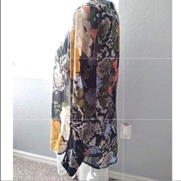 Cabi blouse  - Picture 5 of 5